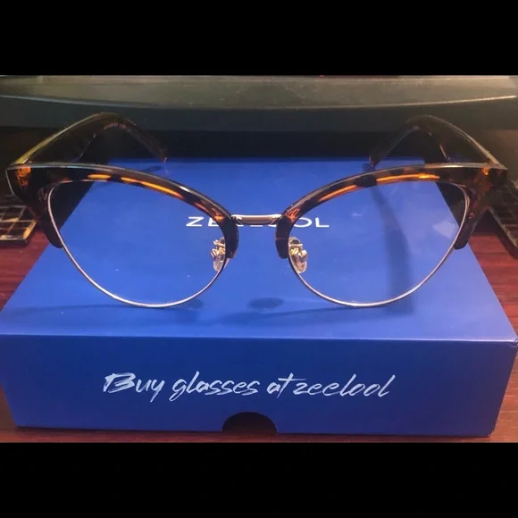 Zeelool frames only - Tortoiseshell - Picture 5 of 5